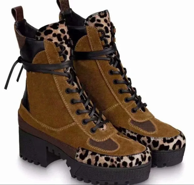 Women designer boots Martin Desert Boot flamingos Love arrow medal 100% real leather coarse size 35-42 Winter shoes  boots women
